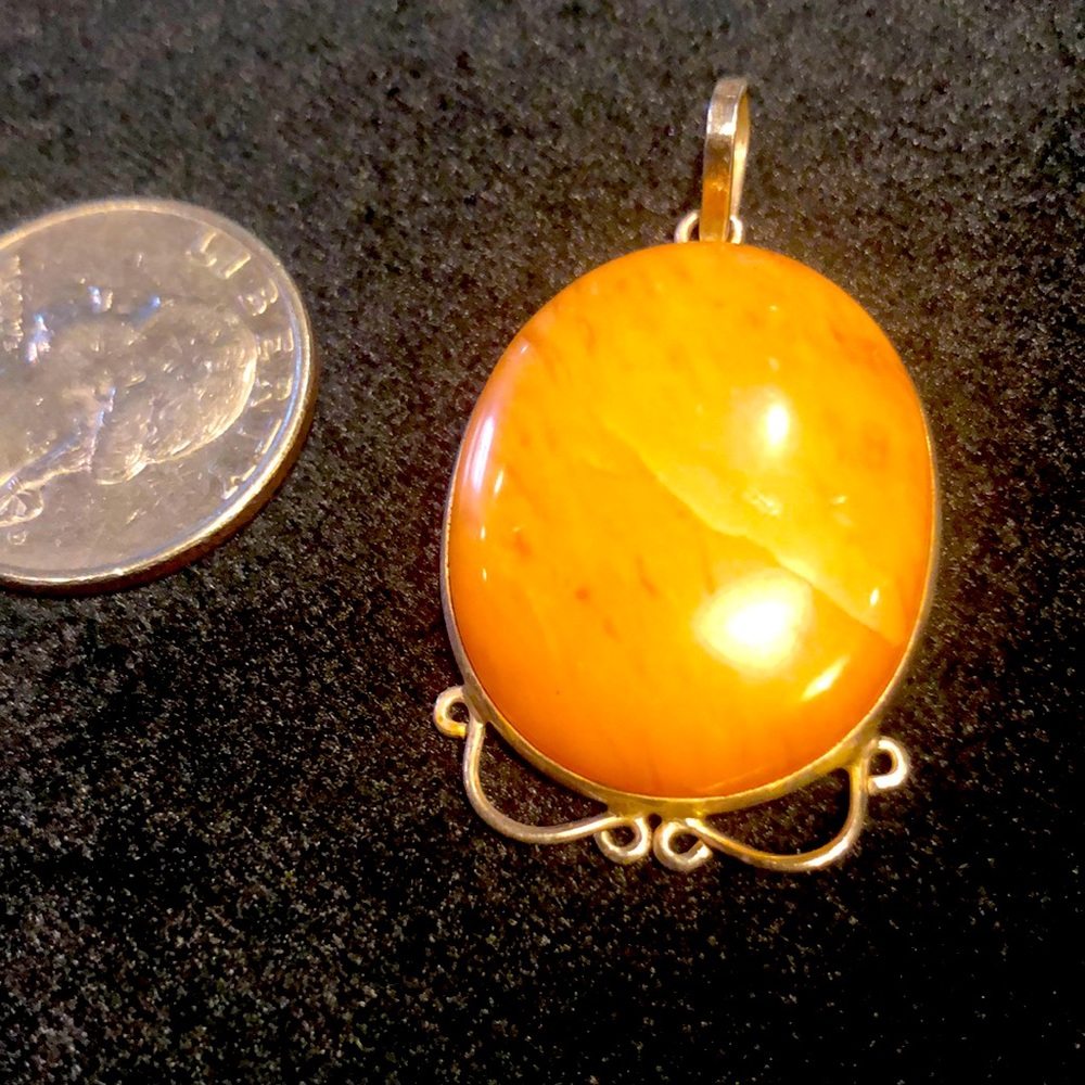 Adventerine pendant